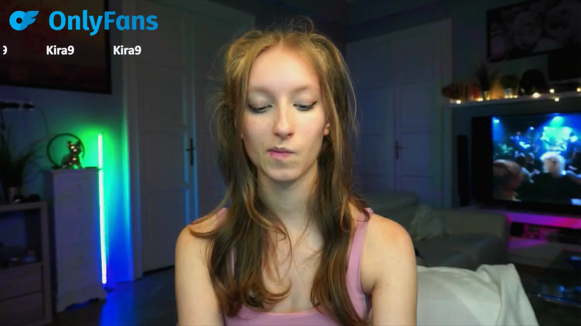 Gallery image thumbnail from Kira9's myfreecams stream on, 09/18/2025, 17:50 image 20 of 20