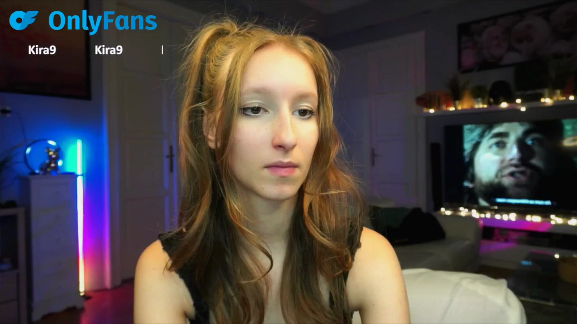 Gallery image thumbnail from Kira9's myfreecams stream on, 09/19/2025, 18:13 image 7 of 20