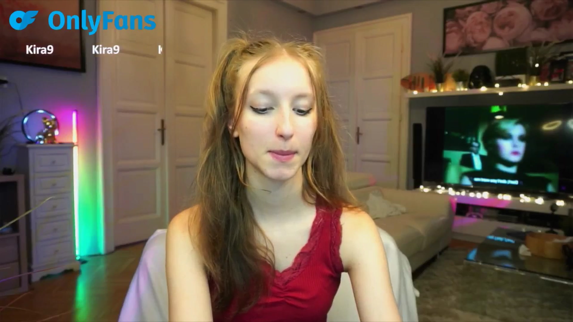 Gallery image thumbnail from Kira9's myfreecams stream on, 09/21/2025, 19:25 image 11 of 20