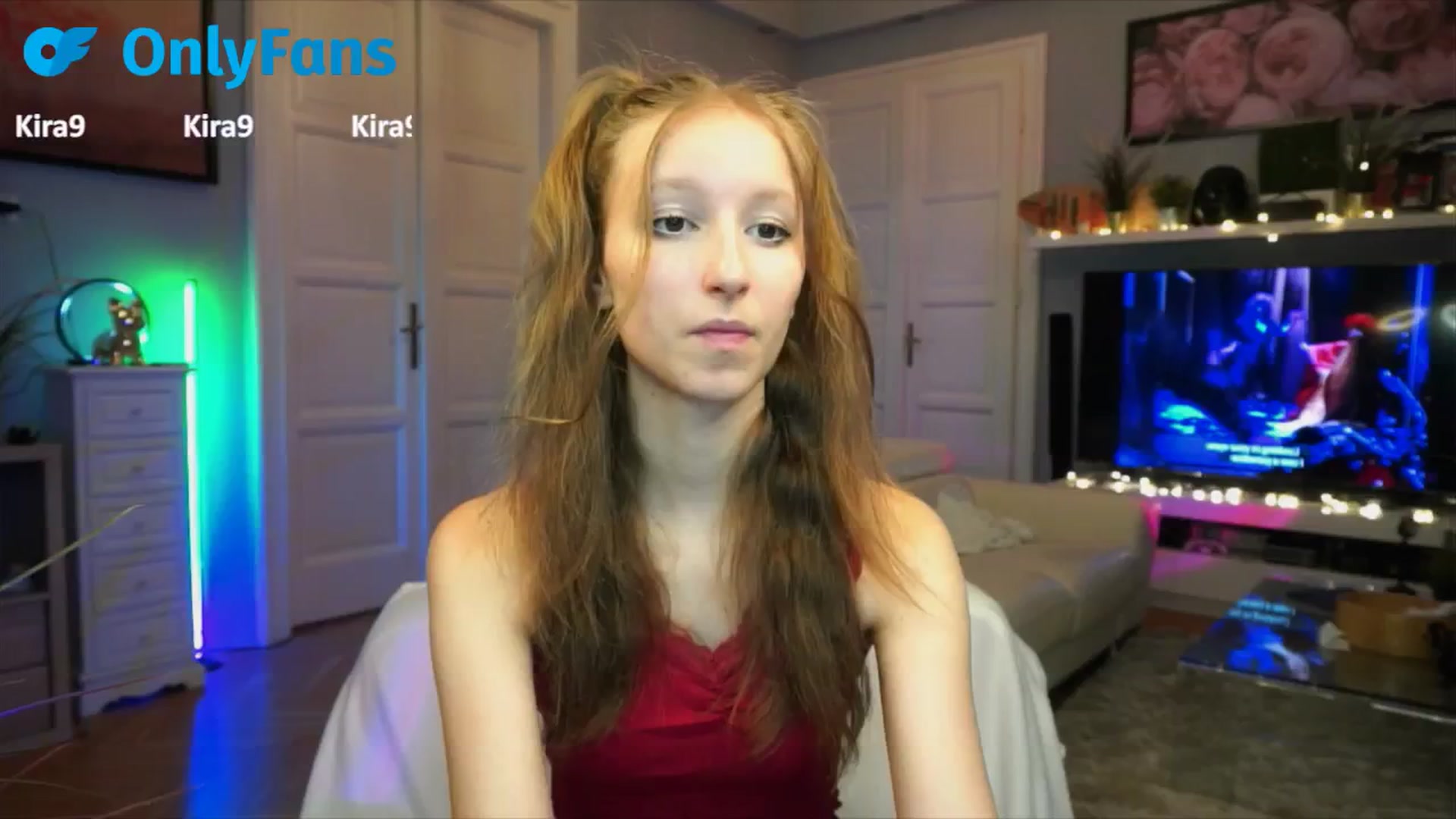 Gallery image thumbnail from Kira9's myfreecams stream on, 09/21/2025, 19:25 image 1 of 20