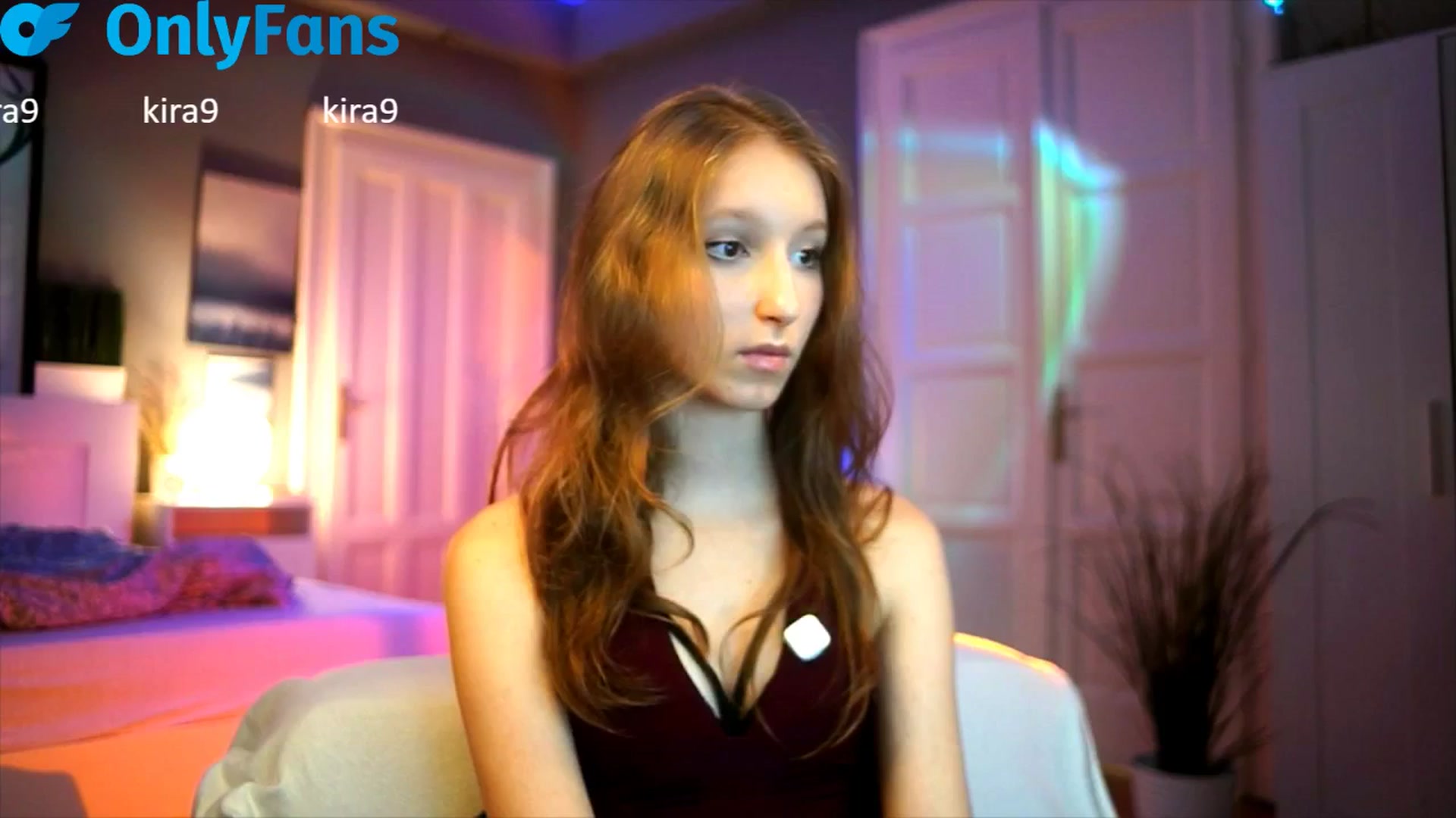 Gallery image thumbnail from Kira9's myfreecams stream on, 09/25/2025, 18:01 image 9 of 20