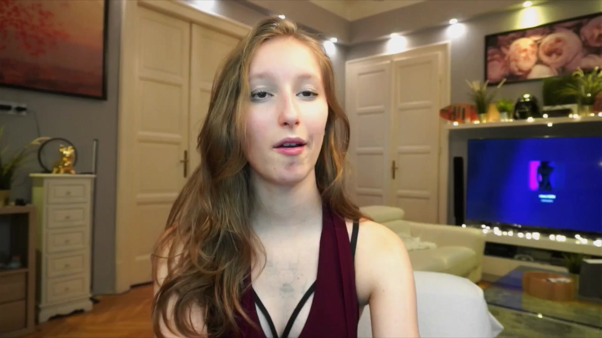 Gallery image thumbnail from Kira9's myfreecams stream on, 09/26/2025, 23:04 image 14 of 20
