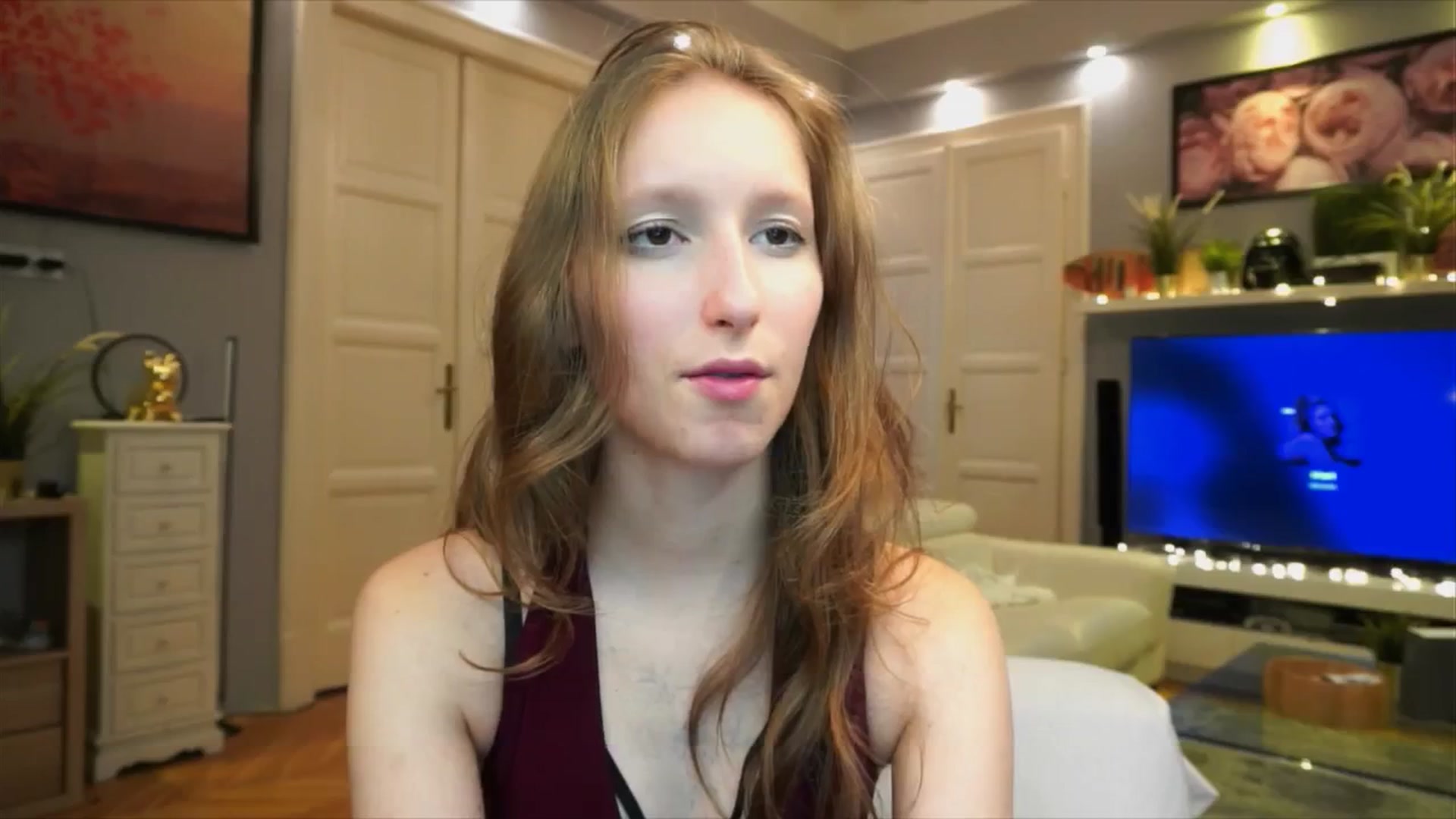 Gallery image thumbnail from Kira9's myfreecams stream on, 09/26/2025, 23:04 image 15 of 20