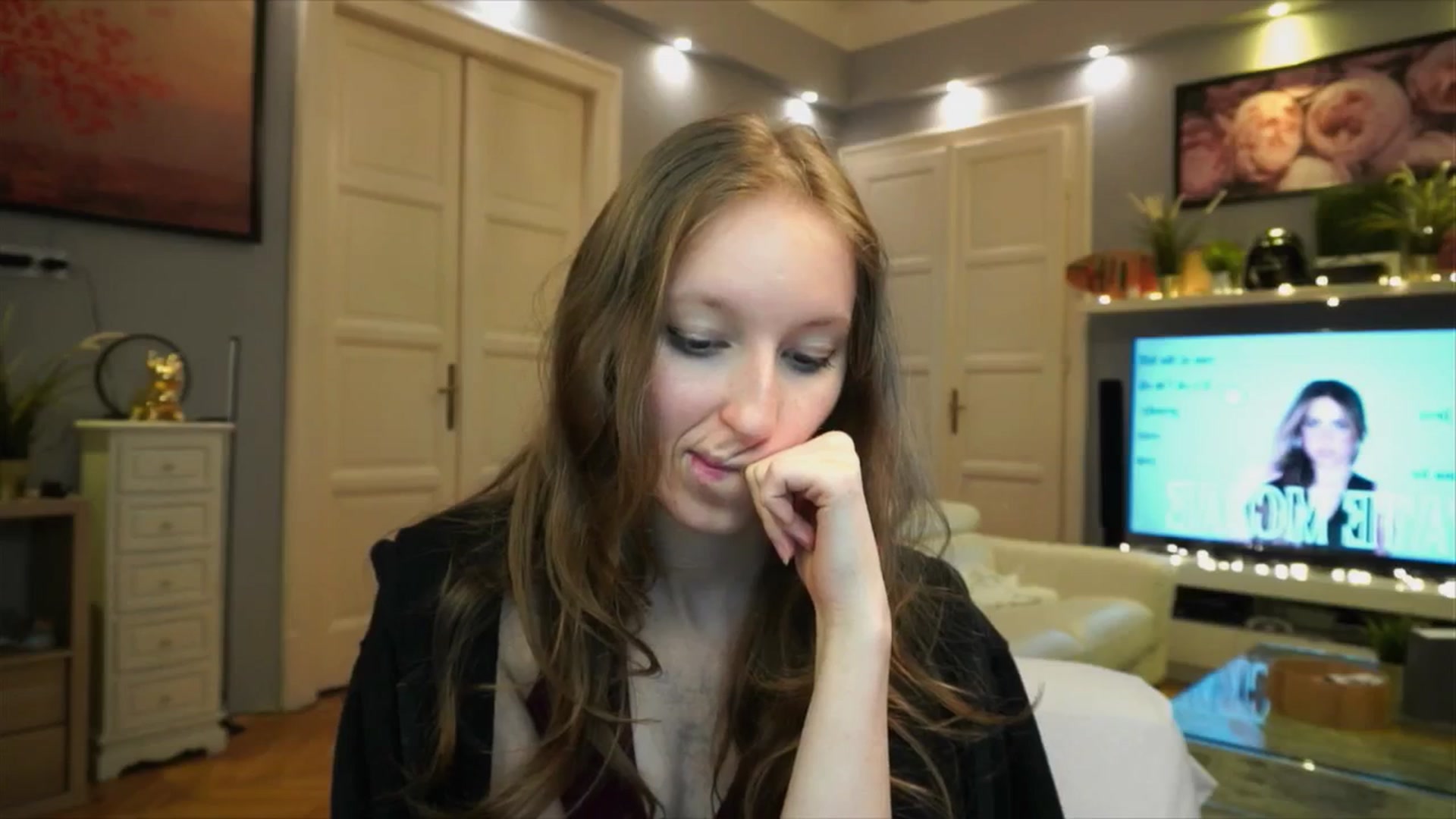 Gallery image thumbnail from Kira9's myfreecams stream on, 09/26/2025, 23:04 image 20 of 20