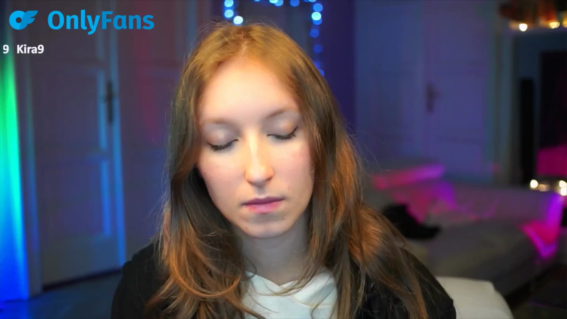 Gallery image thumbnail from Kira9's myfreecams stream on, 09/28/2025, 19:36 image 20 of 20