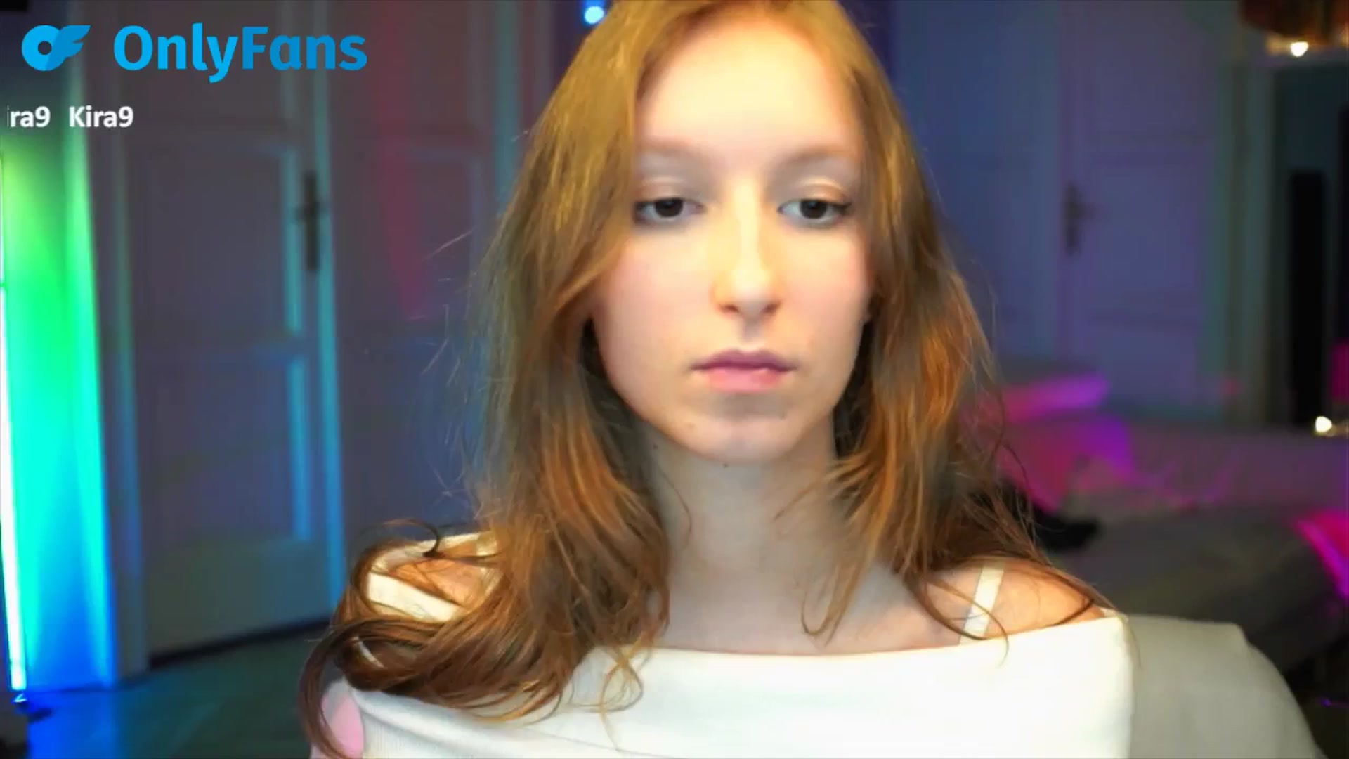 Gallery image thumbnail from Kira9's myfreecams stream on, 09/28/2025, 21:53 image 4 of 20