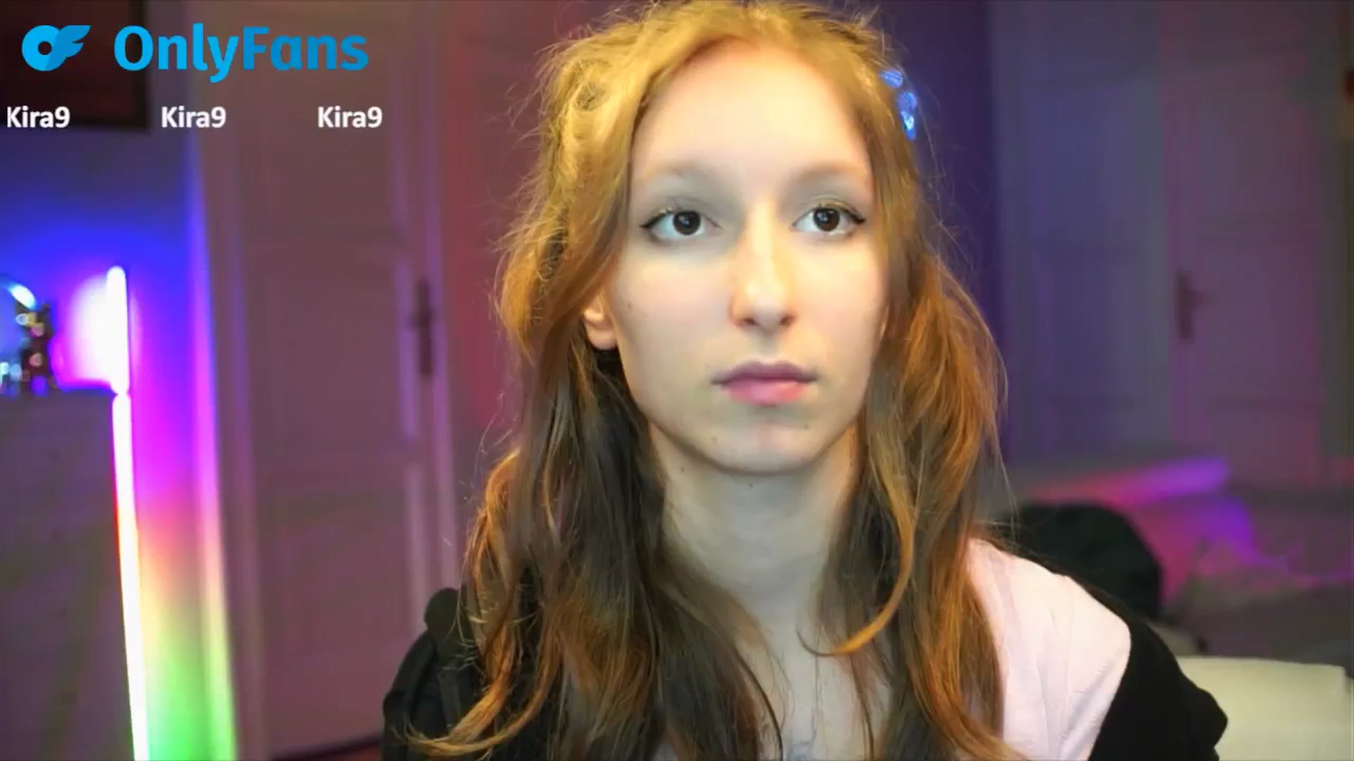 Gallery image thumbnail from Kira9's myfreecams stream on, 09/29/2025, 19:25 image 20 of 20