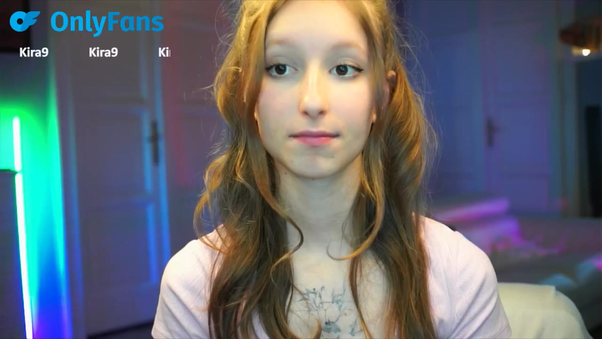 Gallery image thumbnail from Kira9's myfreecams stream on, 09/29/2025, 19:25 image 7 of 20