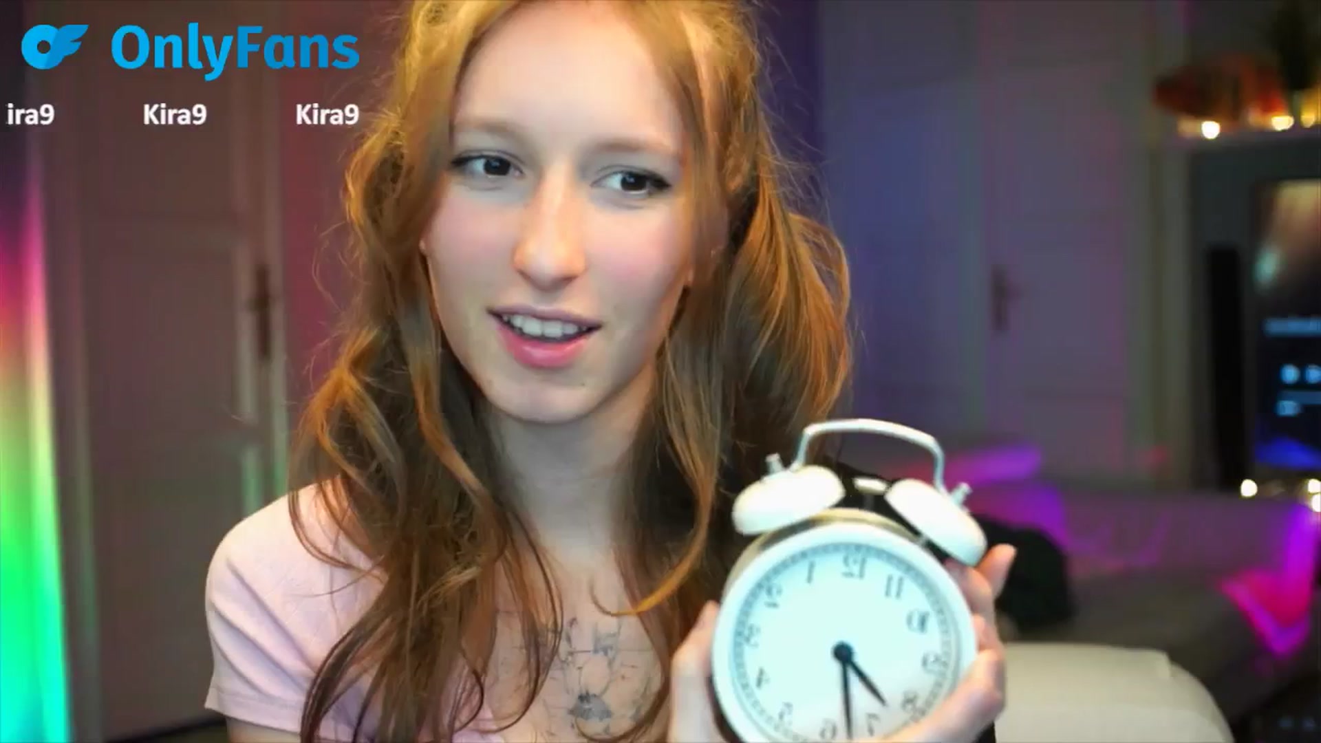 Gallery image thumbnail from Kira9's myfreecams stream on, 09/29/2025, 21:19 image 9 of 20