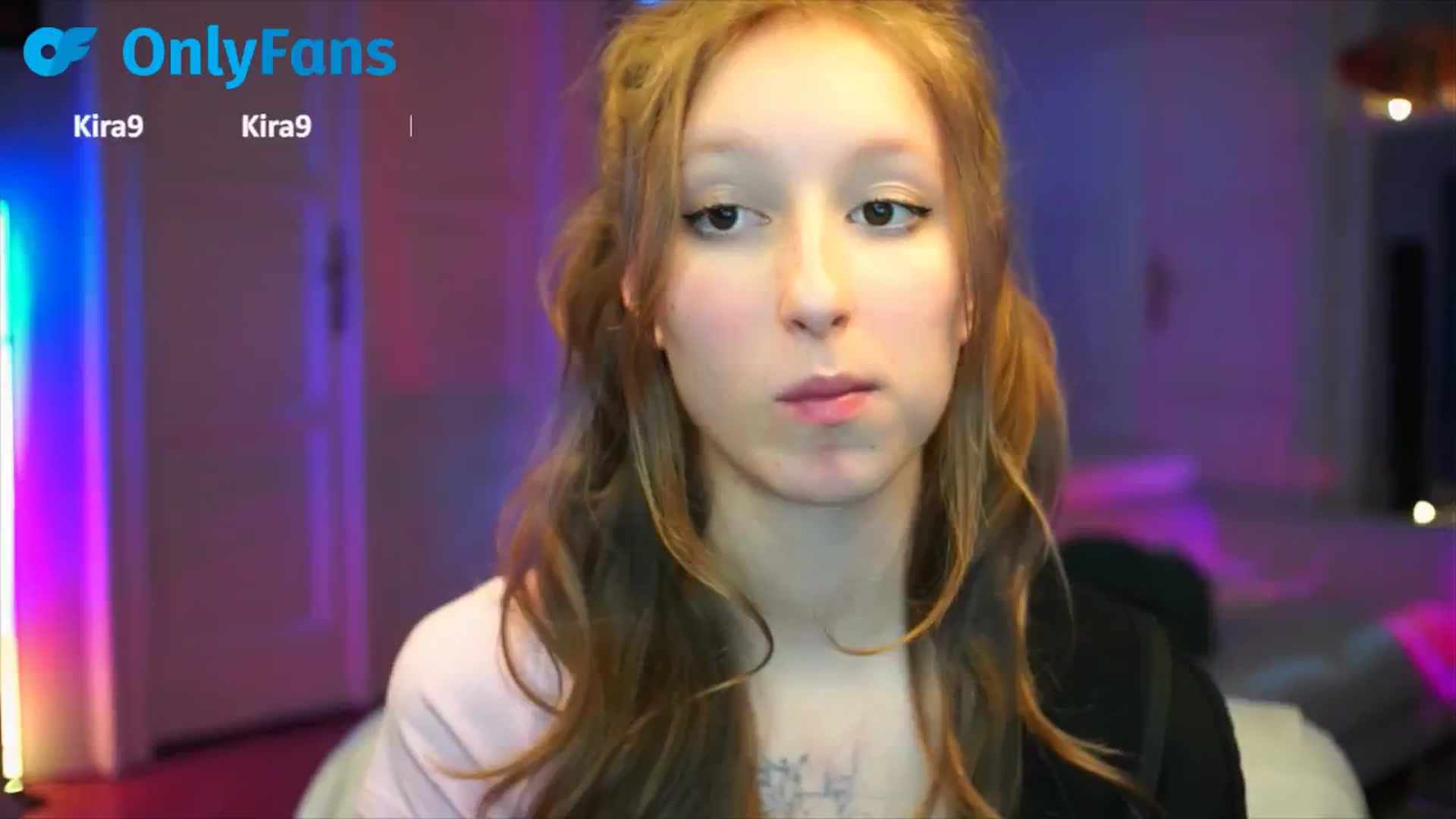 Gallery image thumbnail from Kira9's myfreecams stream on, 09/29/2025, 21:50 image 19 of 20