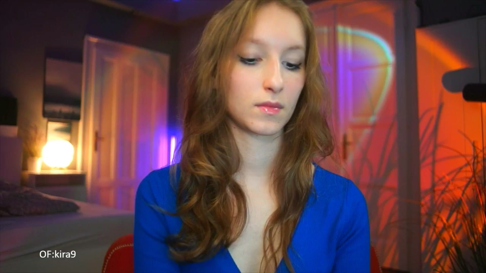 Gallery image thumbnail from Kira9's myfreecams stream on, 10/10/2025, 19:34 image 13 of 20