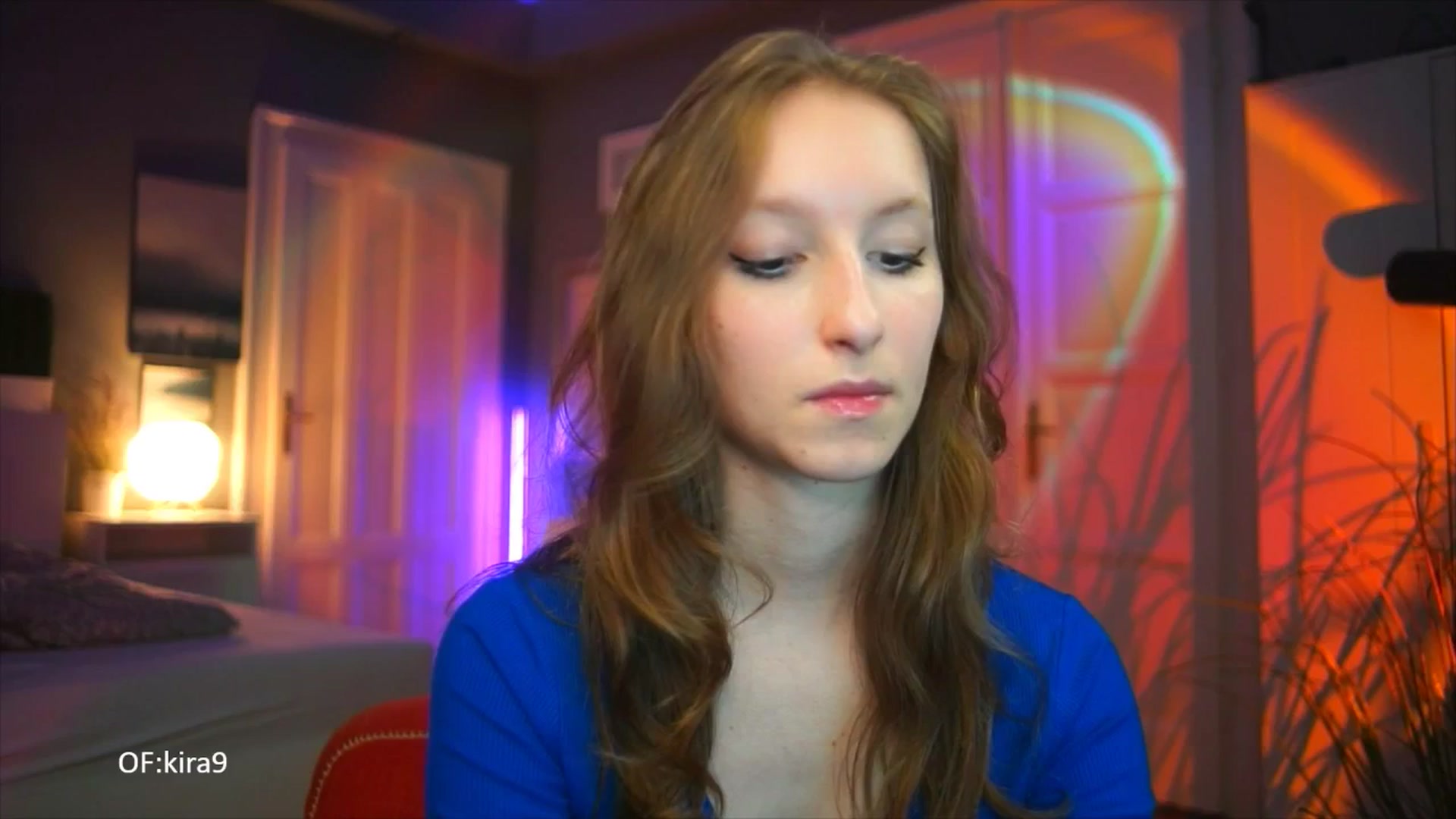Gallery image thumbnail from Kira9's myfreecams stream on, 10/10/2025, 19:34 image 18 of 20