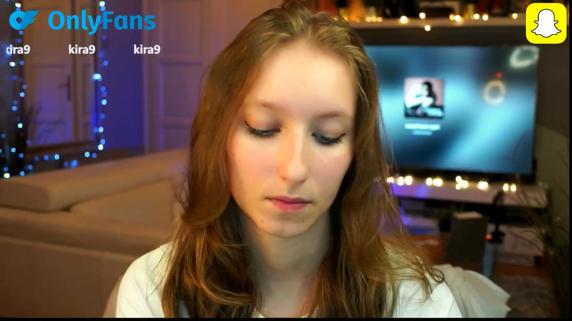 Gallery image thumbnail from Kira9's myfreecams stream on, 10/11/2025, 19:05 image 16 of 20