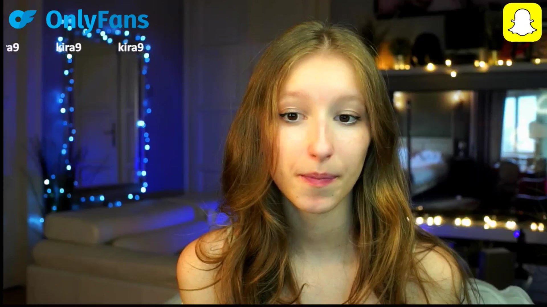 Gallery image thumbnail from Kira9's myfreecams stream on, 10/12/2025, 15:48 image 9 of 20