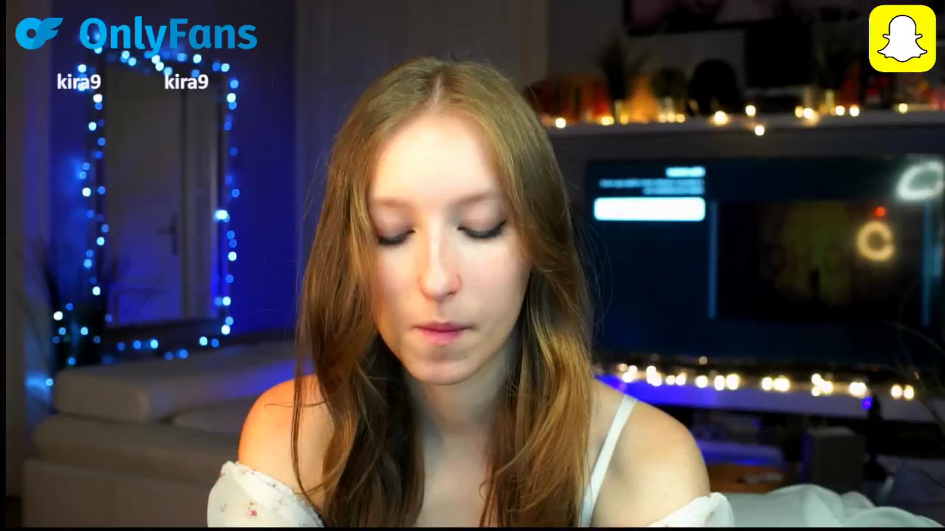 Gallery image thumbnail from Kira9's myfreecams stream on, 10/12/2025, 15:48 image 1 of 20