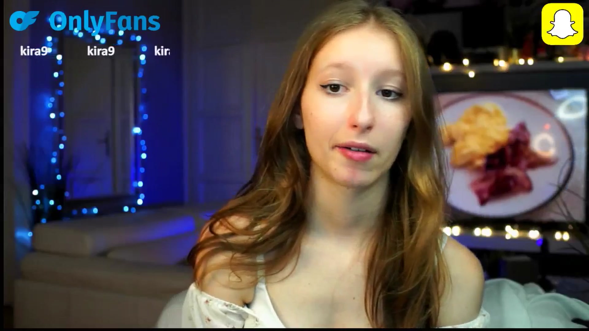 Gallery image thumbnail from Kira9's myfreecams stream on, 10/12/2025, 15:48 image 4 of 20