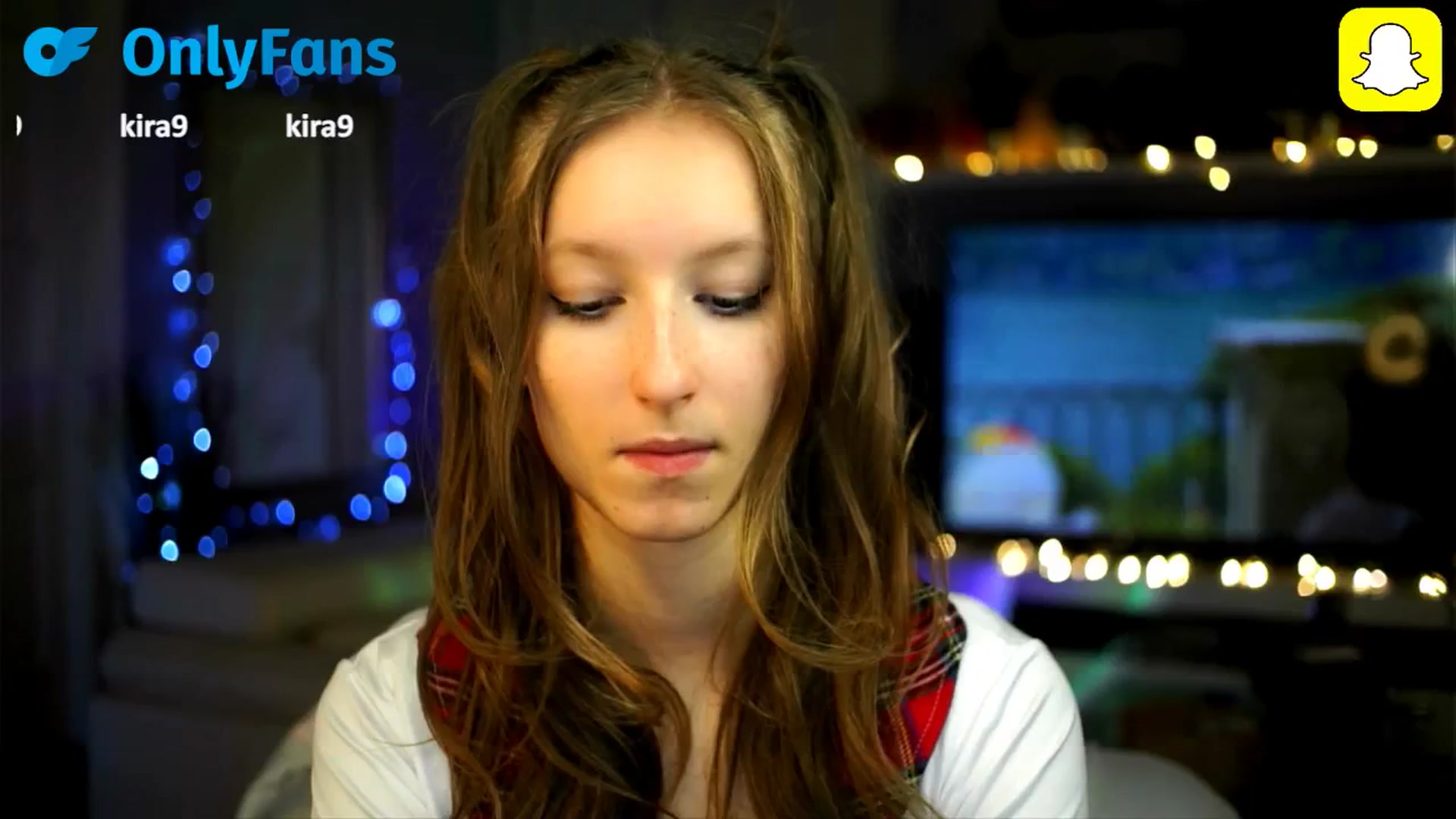 Gallery image thumbnail from Kira9's myfreecams stream on, 10/16/2025, 16:43 image 5 of 20