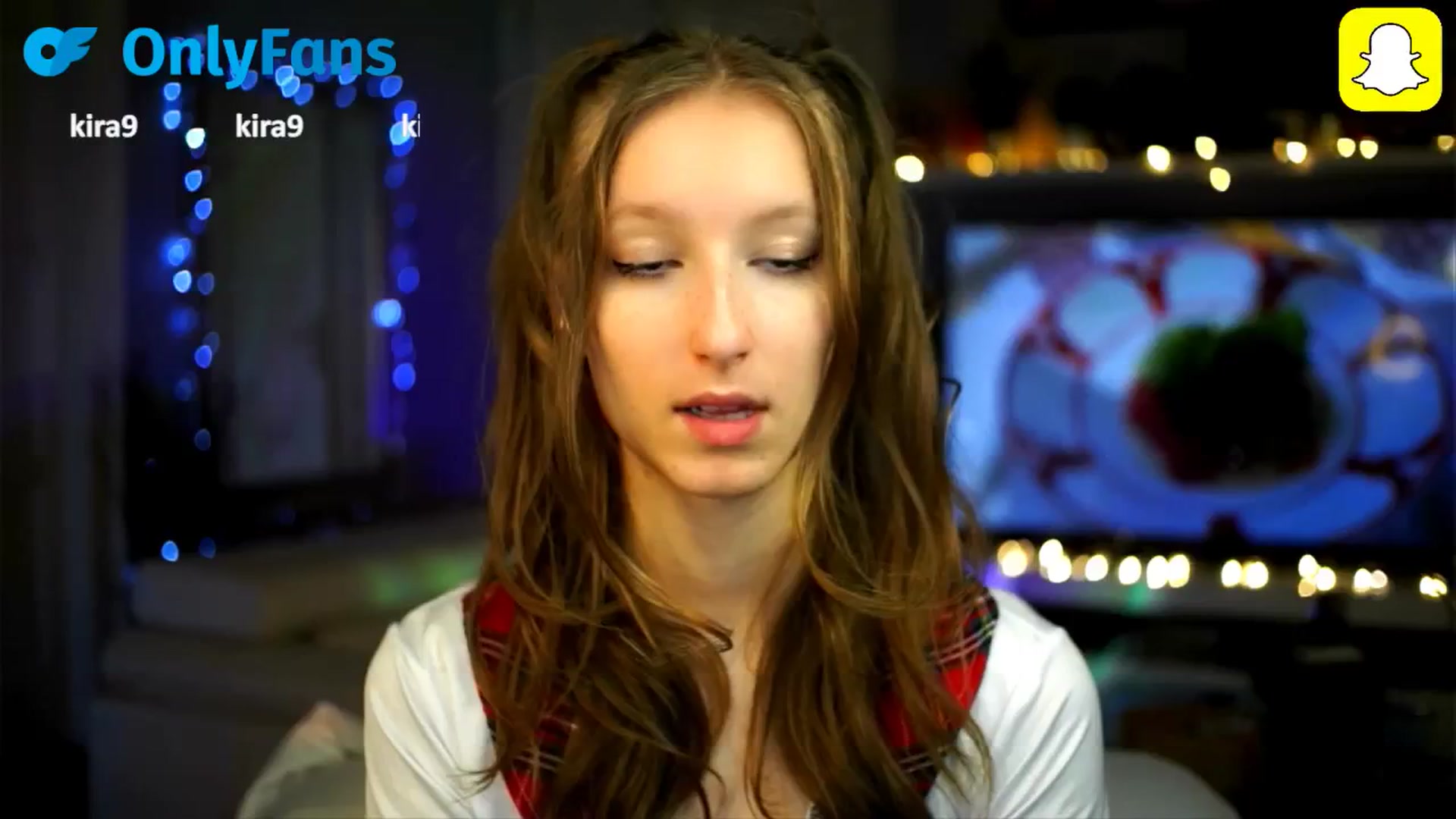 Gallery image thumbnail from Kira9's myfreecams stream on, 10/16/2025, 16:43 image 18 of 20