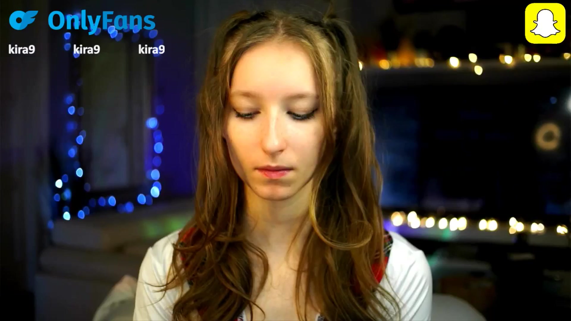 Gallery image thumbnail from Kira9's myfreecams stream on, 10/16/2025, 16:43 image 19 of 20