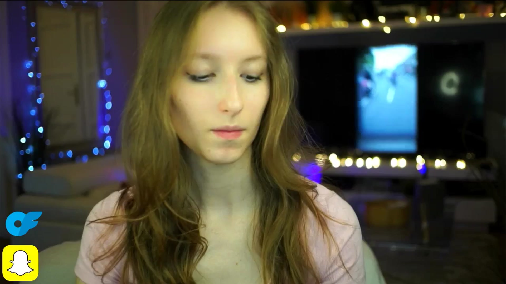 Gallery image thumbnail from Kira9's myfreecams stream on, 10/17/2025, 16:28 image 17 of 20