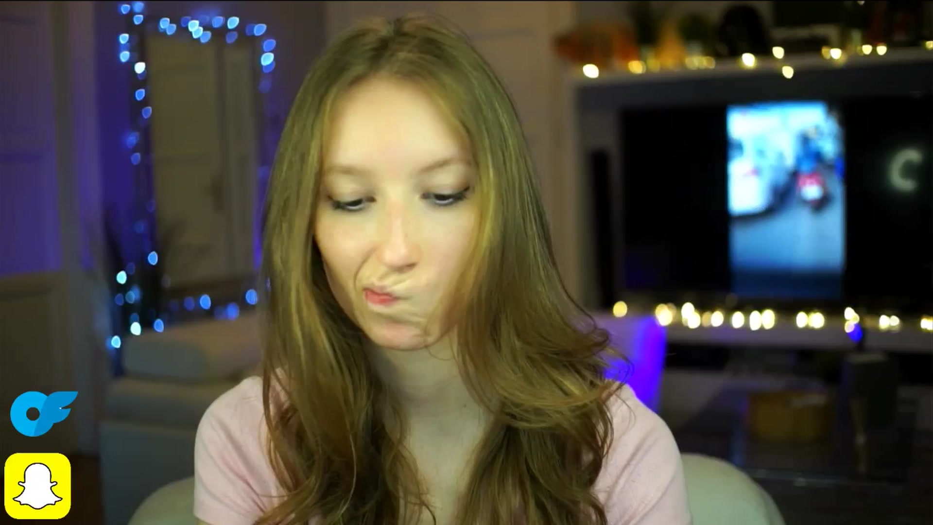 Gallery image thumbnail from Kira9's myfreecams stream on, 10/17/2025, 16:28 image 1 of 20