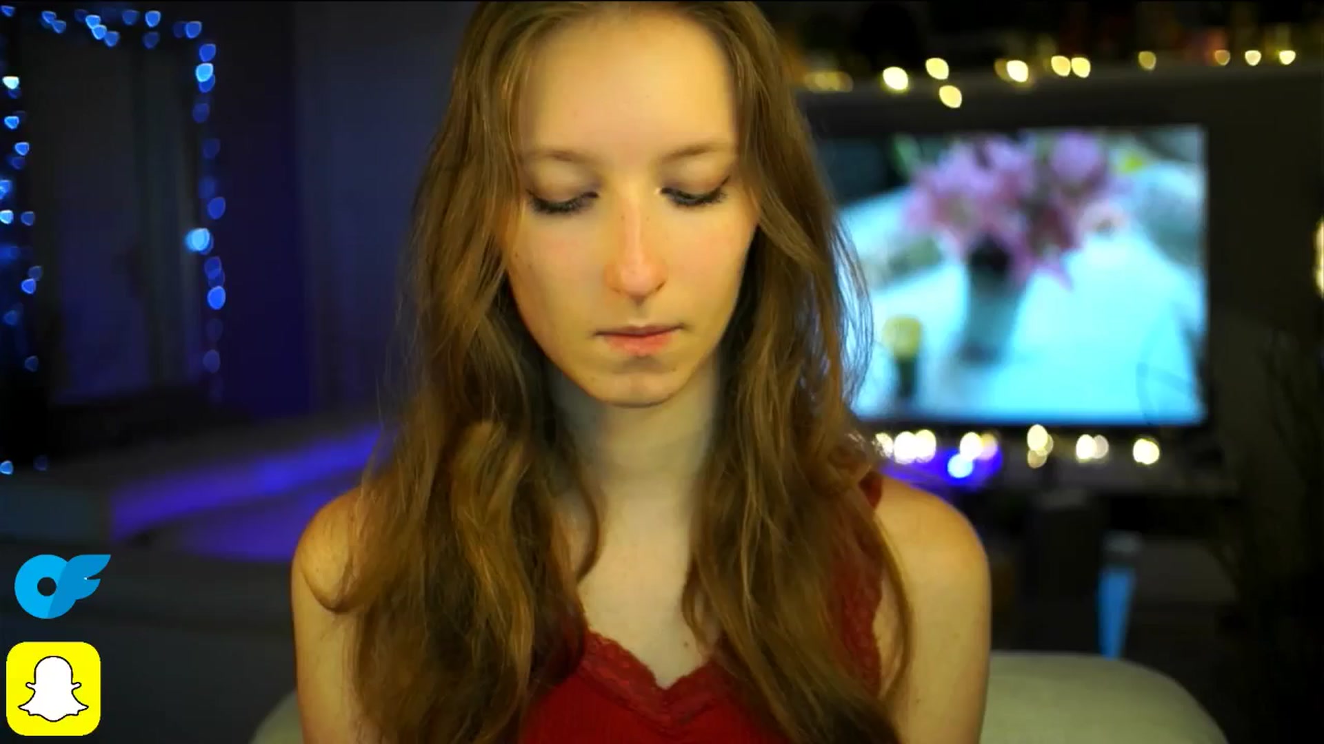 Gallery image thumbnail from Kira9's myfreecams stream on, 10/19/2025, 18:36 image 4 of 20