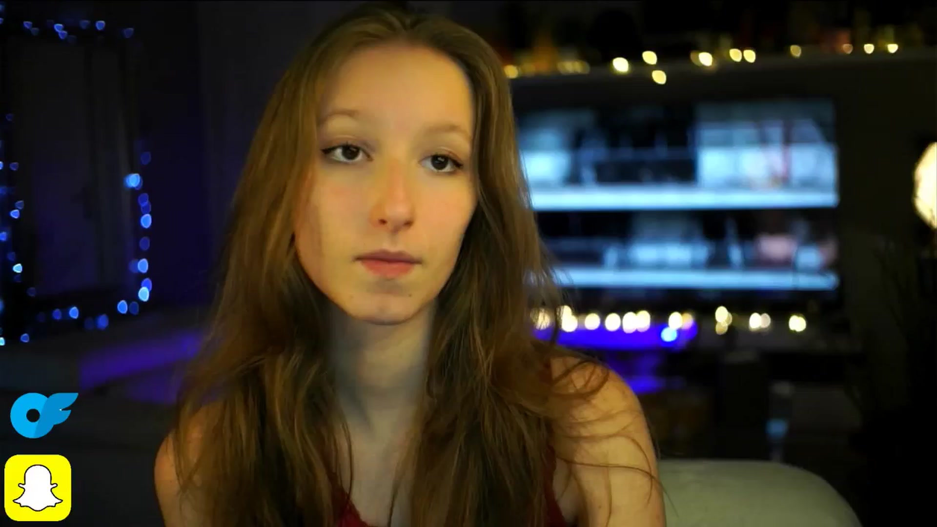 Gallery image thumbnail from Kira9's myfreecams stream on, 10/19/2025, 18:36 image 7 of 20
