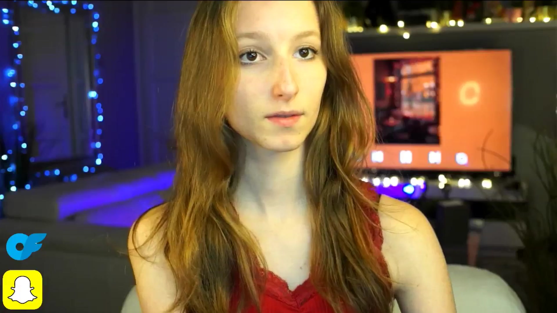 Gallery image thumbnail from Kira9's myfreecams stream on, 10/19/2025, 19:39 image 20 of 20