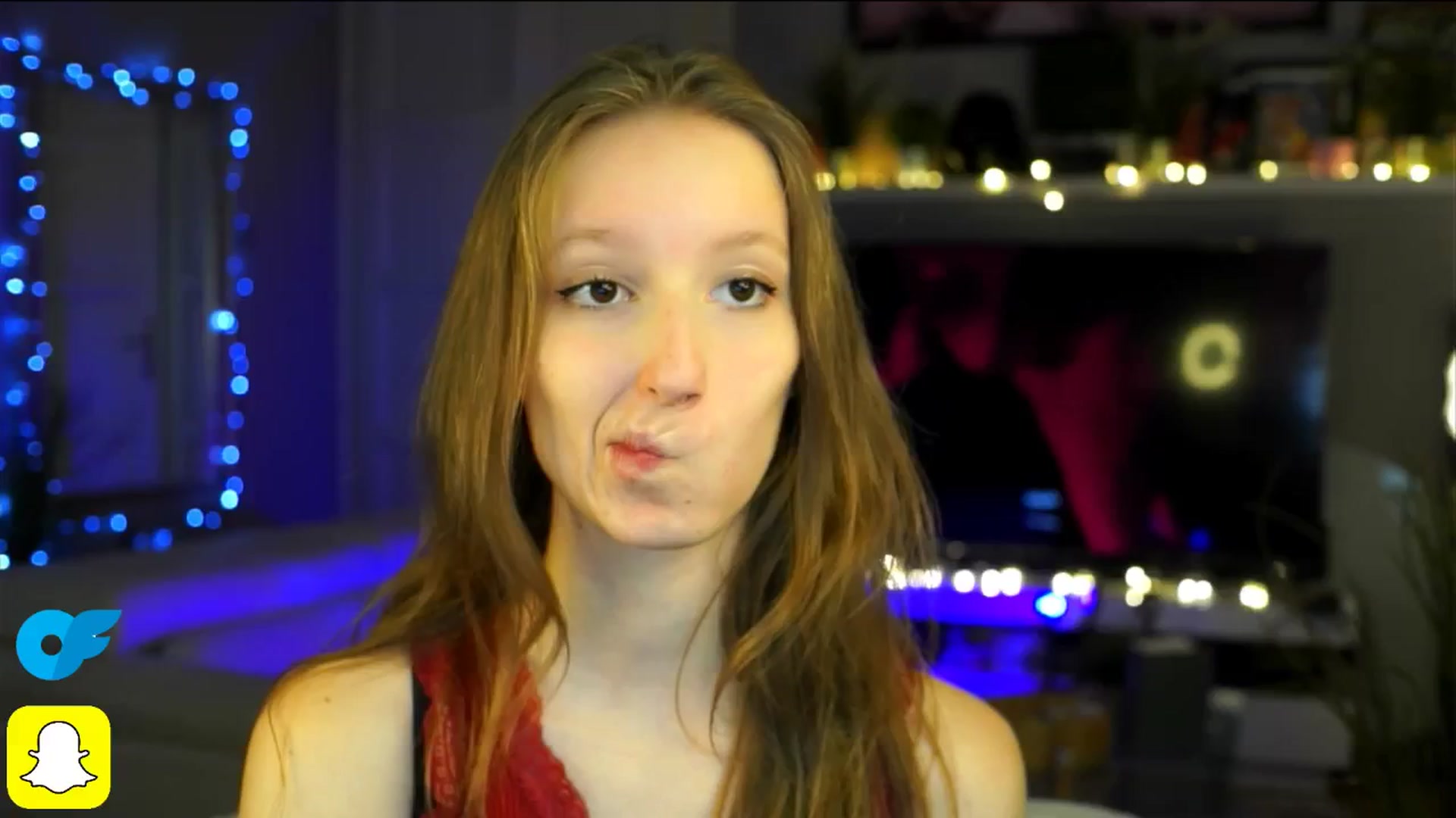 Gallery image thumbnail from Kira9's myfreecams stream on, 10/19/2025, 21:39 image 1 of 20