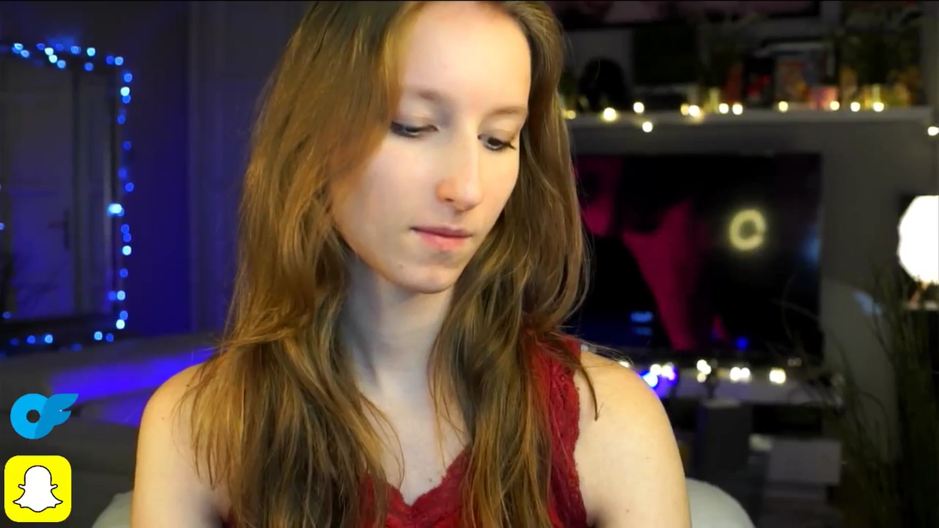 Gallery image thumbnail from Kira9's myfreecams stream on, 10/19/2025, 21:39 image 13 of 20