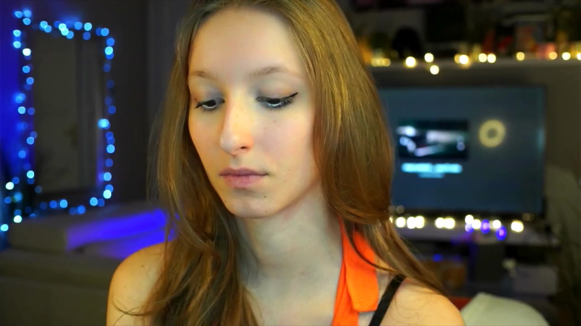 Gallery image thumbnail from Kira9's myfreecams stream on, 10/21/2025, 20:47 image 11 of 20
