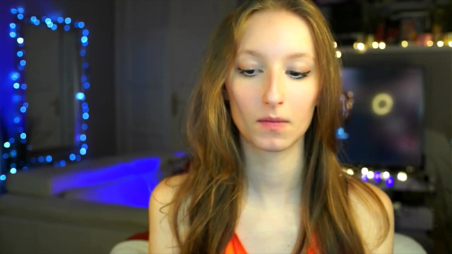 Gallery image thumbnail from Kira9's myfreecams stream on, 10/21/2025, 20:47 image 8 of 20
