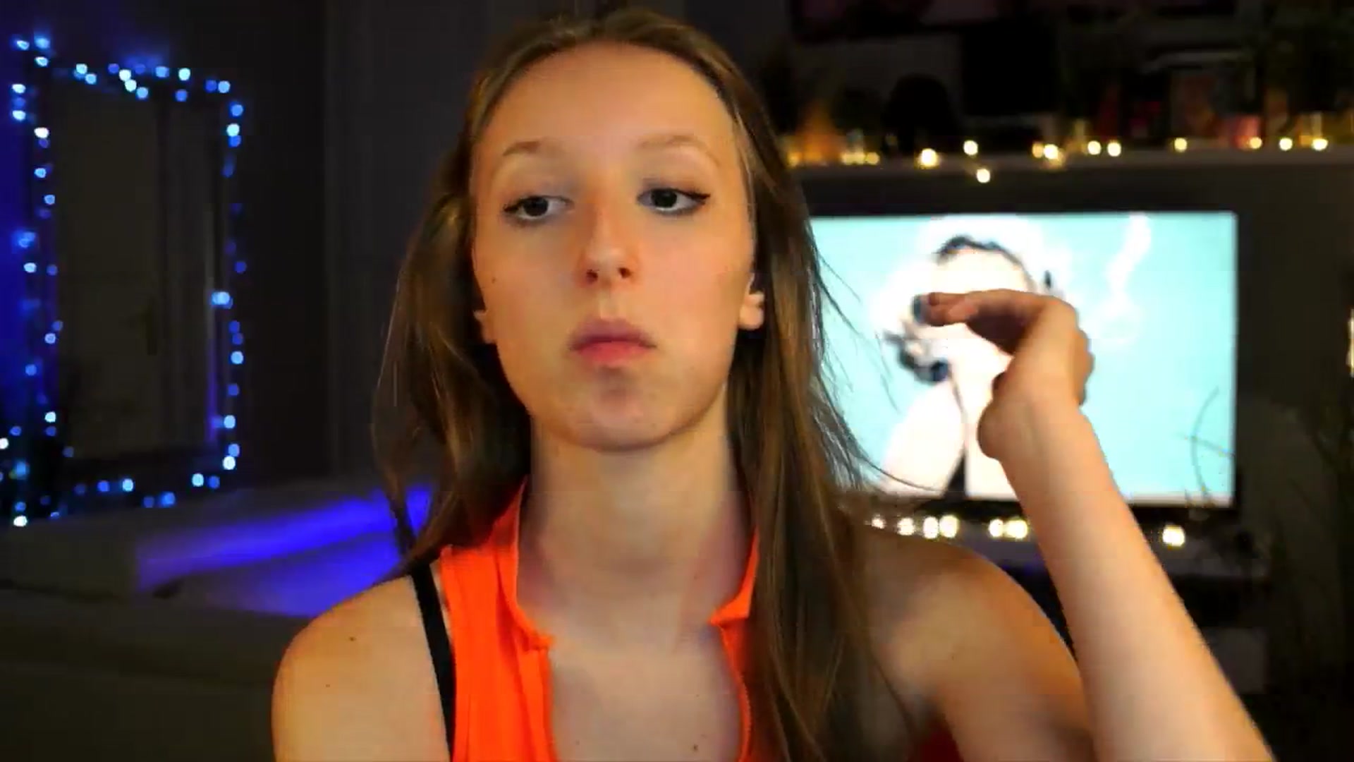 Gallery image thumbnail from Kira9's myfreecams stream on, 10/21/2025, 20:47 image 16 of 20