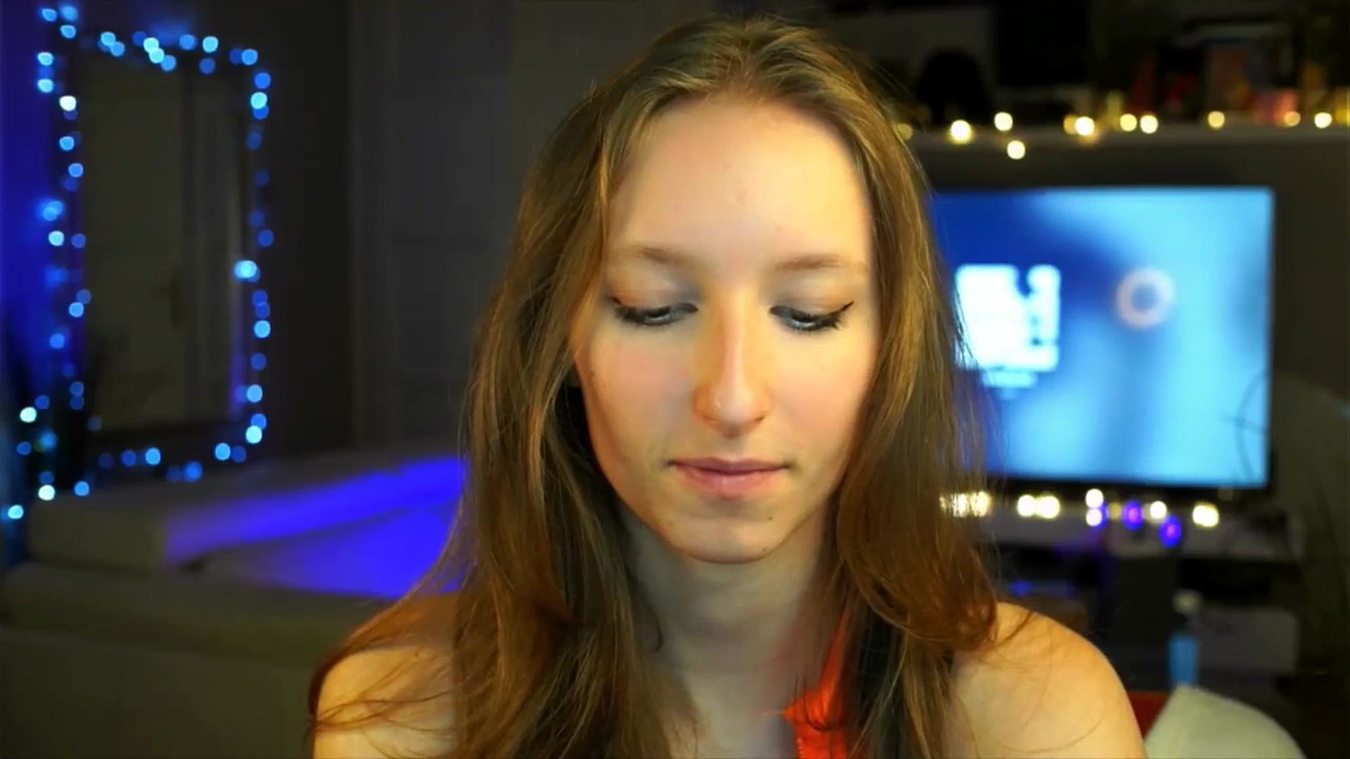 Gallery image thumbnail from Kira9's myfreecams stream on, 10/21/2025, 20:47 image 15 of 20