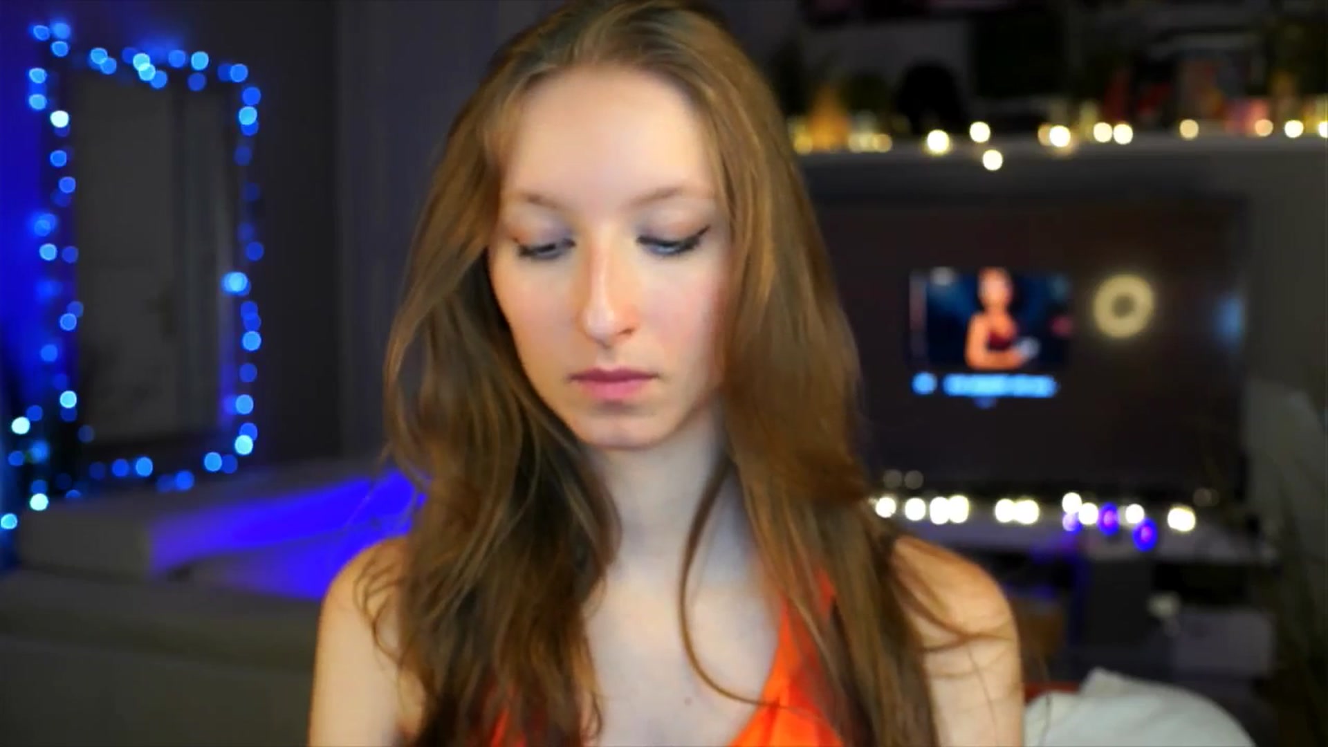 Gallery image thumbnail from Kira9's myfreecams stream on, 10/21/2025, 20:47 image 5 of 20