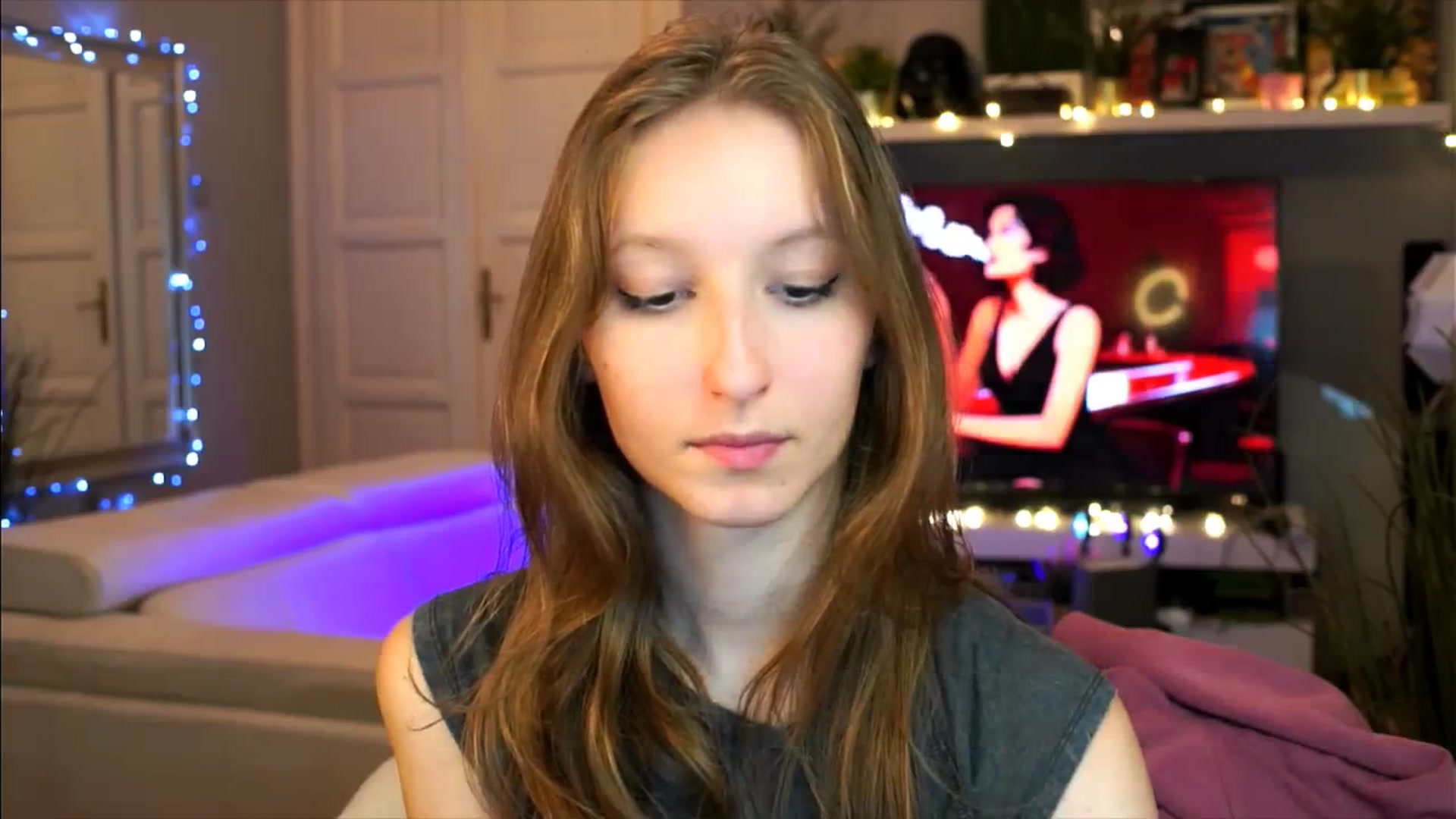 Gallery image thumbnail from Kira9's myfreecams stream on, 10/25/2025, 15:43 image 13 of 20