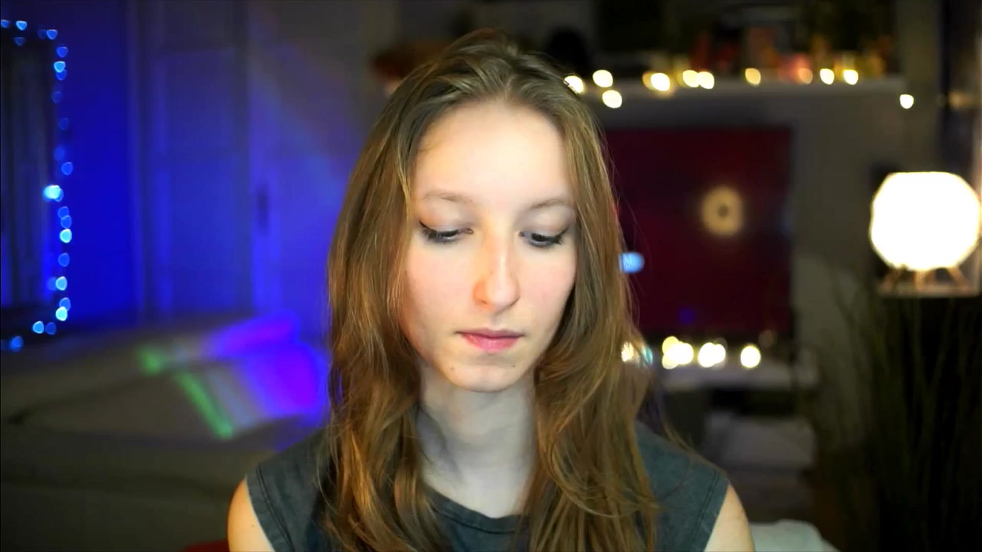 Gallery image thumbnail from Kira9's myfreecams stream on, 10/25/2025, 19:52 image 4 of 20
