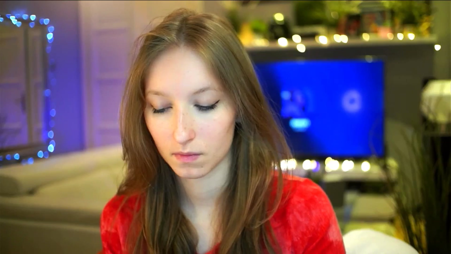 Gallery image thumbnail from Kira9's myfreecams stream on, 10/26/2025, 17:49 image 14 of 20
