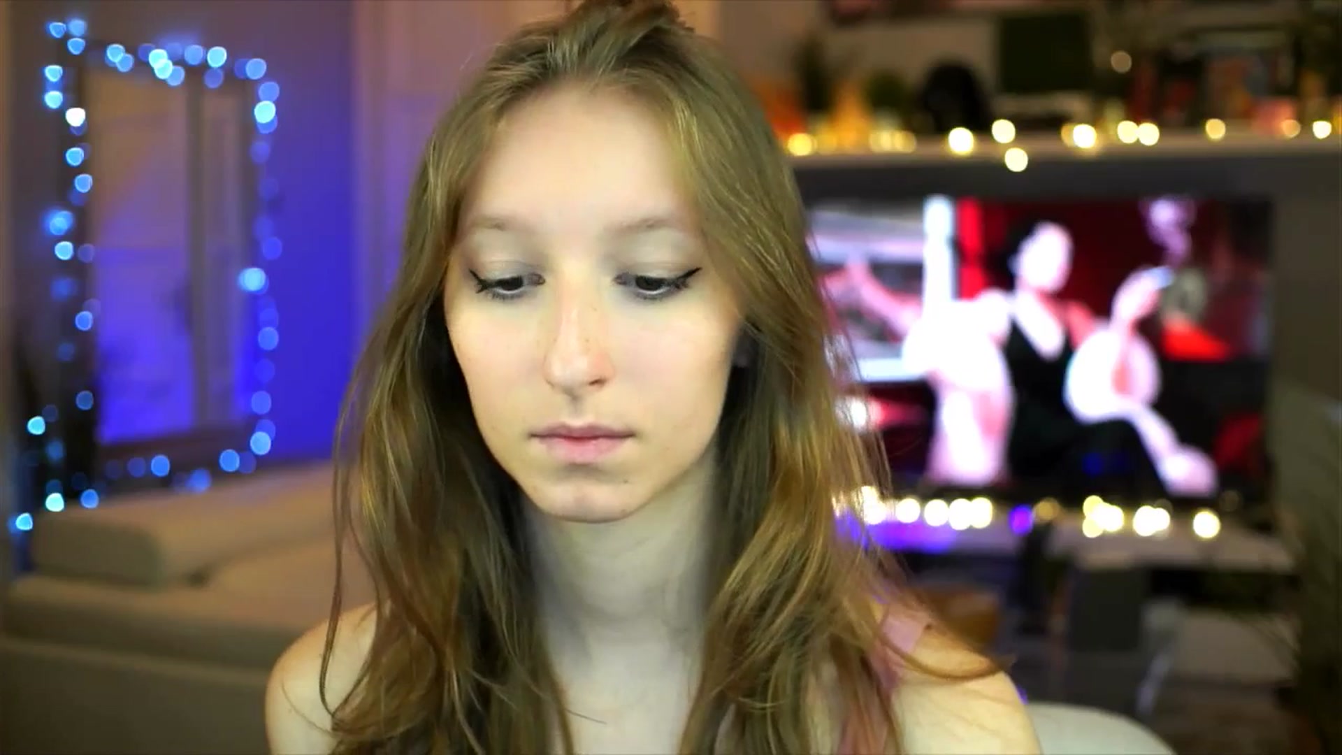 Gallery image thumbnail from Kira9's myfreecams stream on, 10/30/2025, 21:45 image 19 of 20