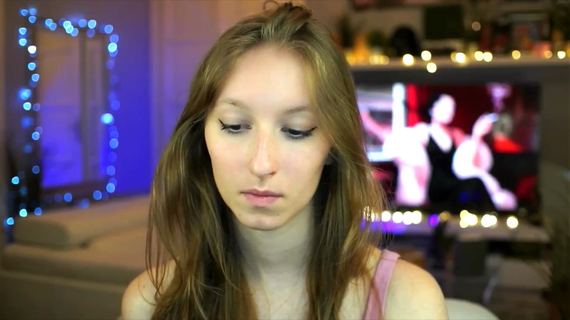 Gallery image thumbnail from Kira9's myfreecams stream on, 10/30/2025, 21:45 image 18 of 20