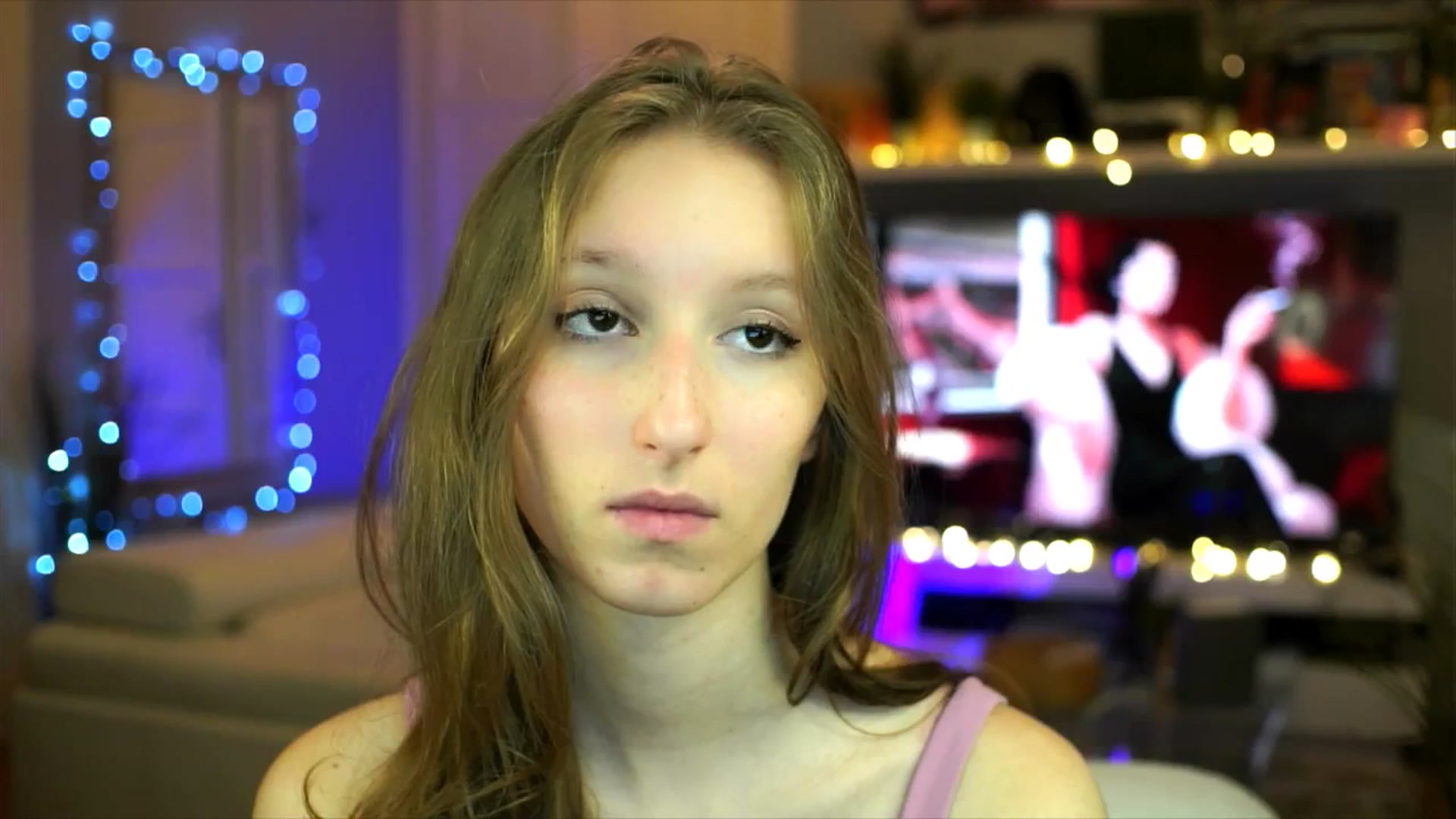 Gallery image thumbnail from Kira9's myfreecams stream on, 10/30/2025, 21:45 image 2 of 20