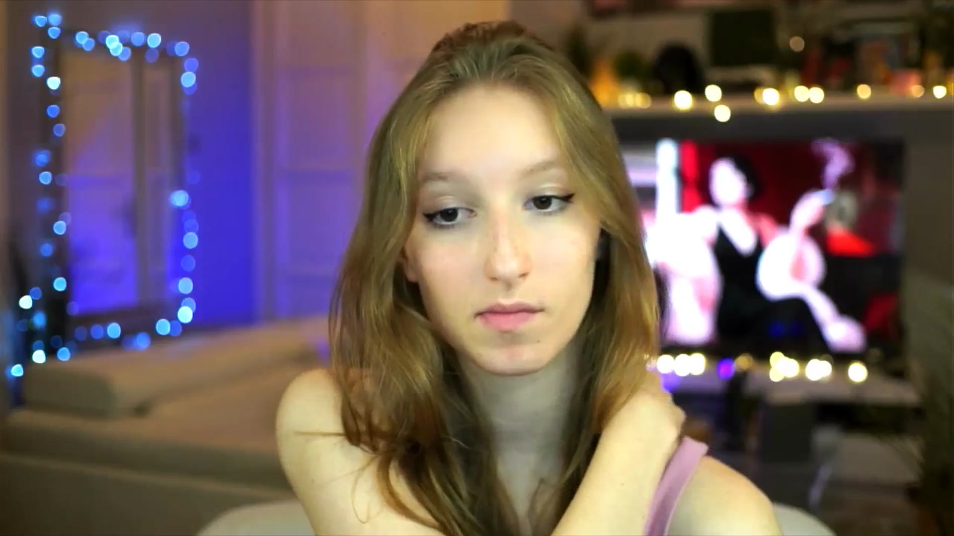 Gallery image thumbnail from Kira9's myfreecams stream on, 10/30/2025, 21:45 image 10 of 20