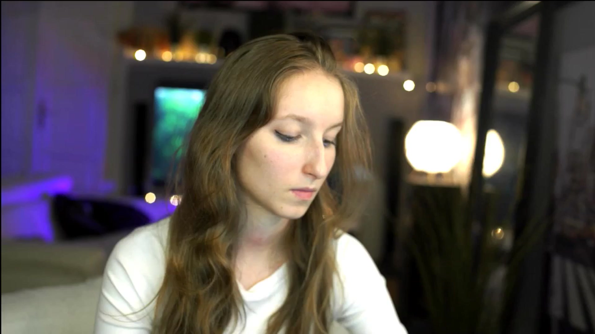 Gallery image thumbnail from Kira9's myfreecams stream on, 11/02/2025, 20:01 image 10 of 20