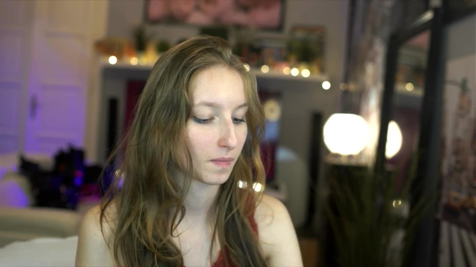 Gallery image thumbnail from Kira9's myfreecams stream on, 11/03/2025, 18:58 image 13 of 20