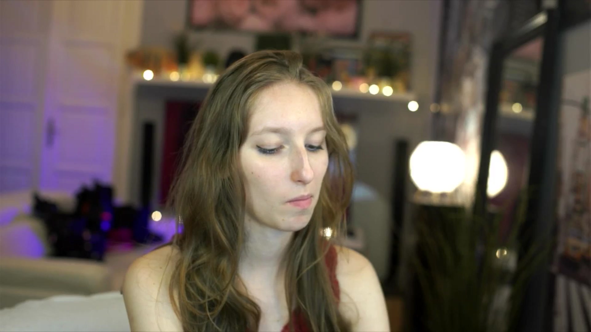 Gallery image thumbnail from Kira9's myfreecams stream on, 11/03/2025, 18:58 image 11 of 20