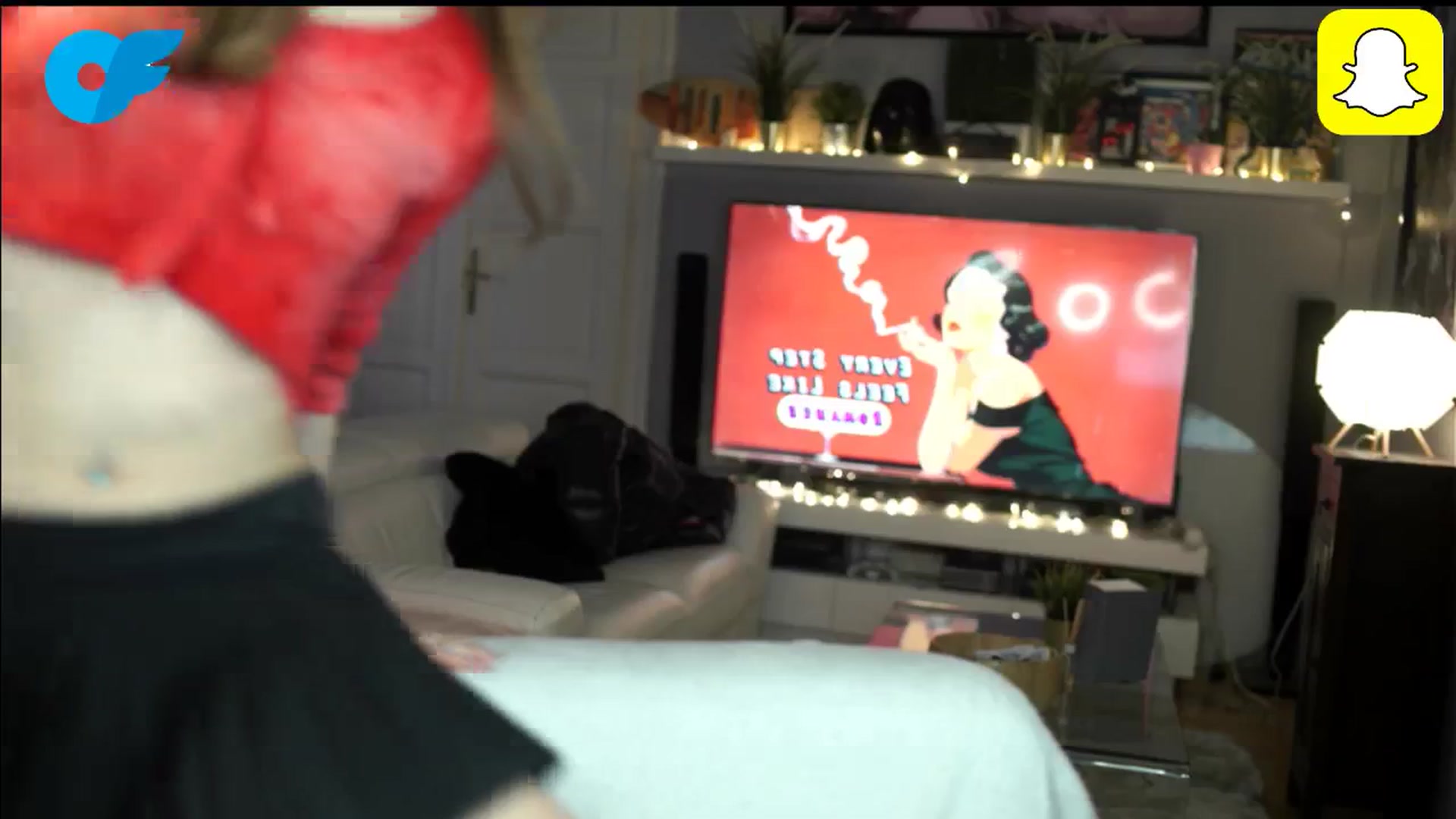 Gallery image thumbnail from Kira9's myfreecams stream on, 11/05/2025, 18:59 image 12 of 20