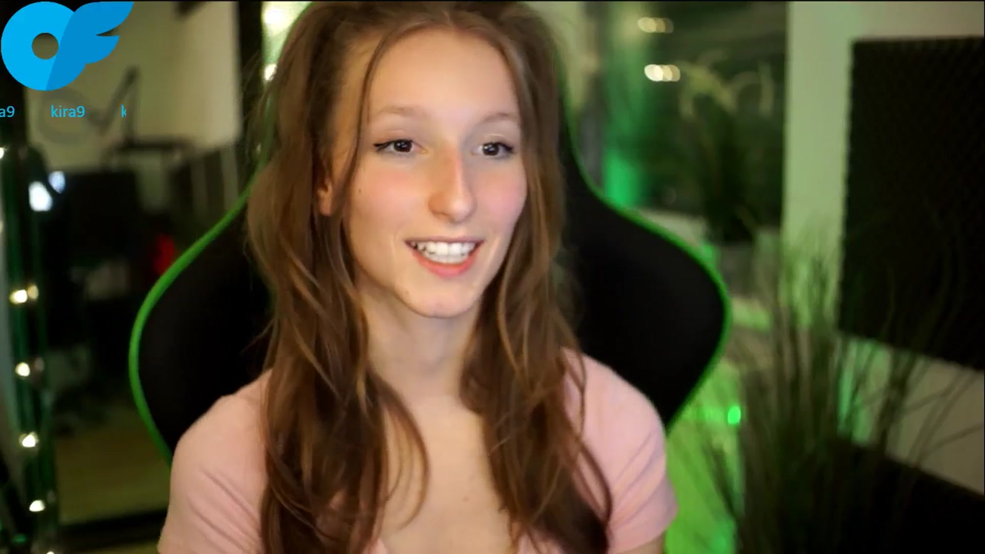 Gallery image thumbnail from Kira9's myfreecams stream on, 11/07/2025, 21:34 image 20 of 20