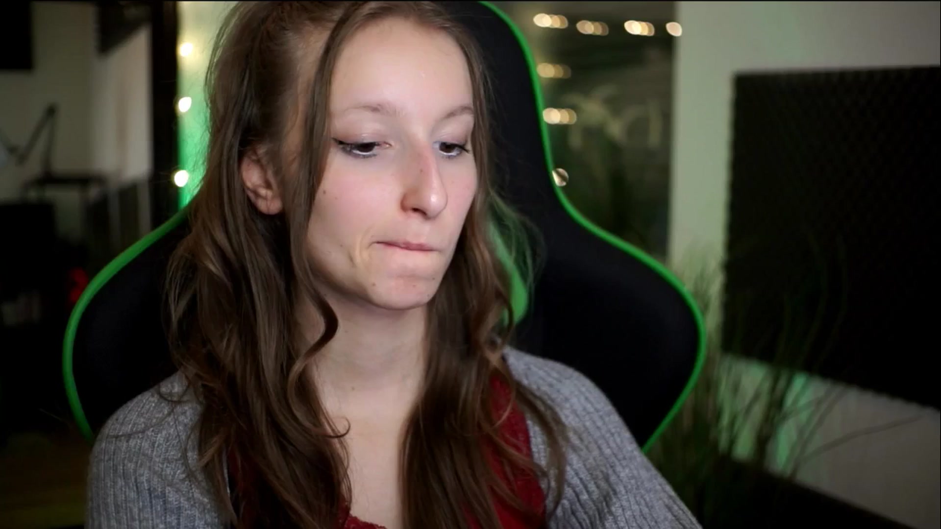Gallery image thumbnail from Kira9's myfreecams stream on, 11/14/2025, 18:50 image 3 of 20