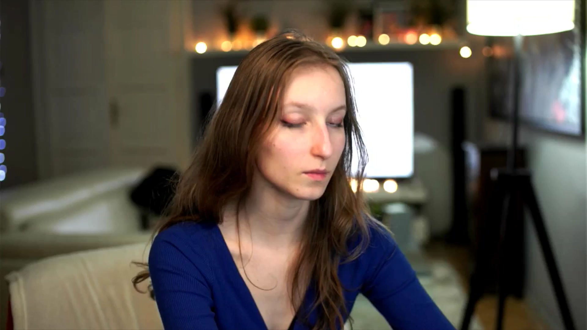 Gallery image thumbnail from Kira9's myfreecams stream on, 11/27/2025, 22:05 image 20 of 20