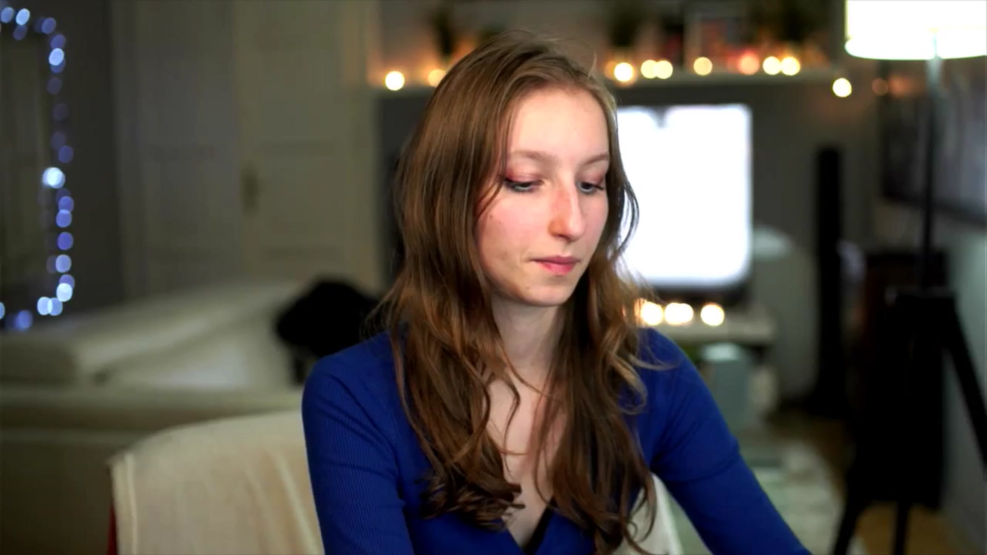 Gallery image thumbnail from Kira9's myfreecams stream on, 11/27/2025, 22:05 image 8 of 20